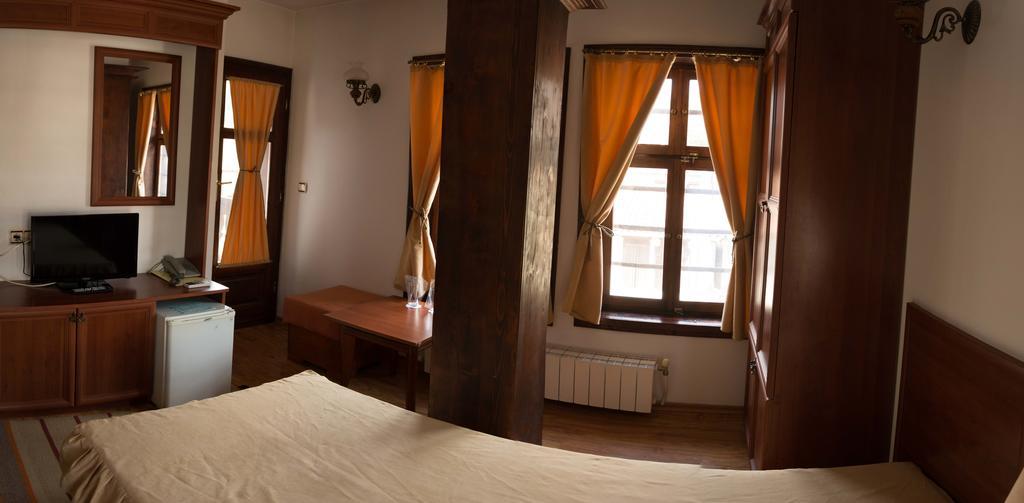 Hotel Alexandrov'S Houses Slatograd Exterior foto