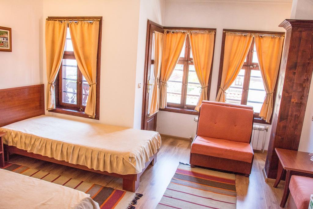 Hotel Alexandrov'S Houses Slatograd Exterior foto