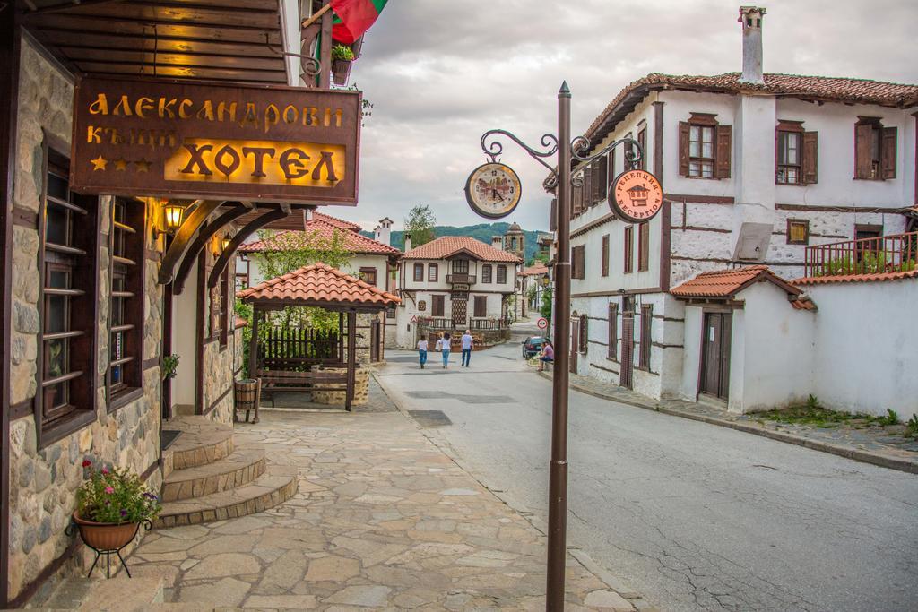 Hotel Alexandrov'S Houses Slatograd Exterior foto